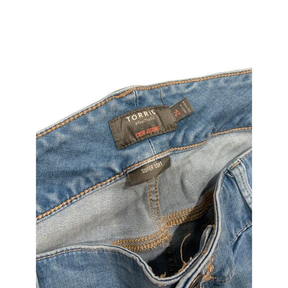 24W Torrid Womens Plus Size Crop Jegging Distressed Super Soft Jeans - Picture 5 of 7